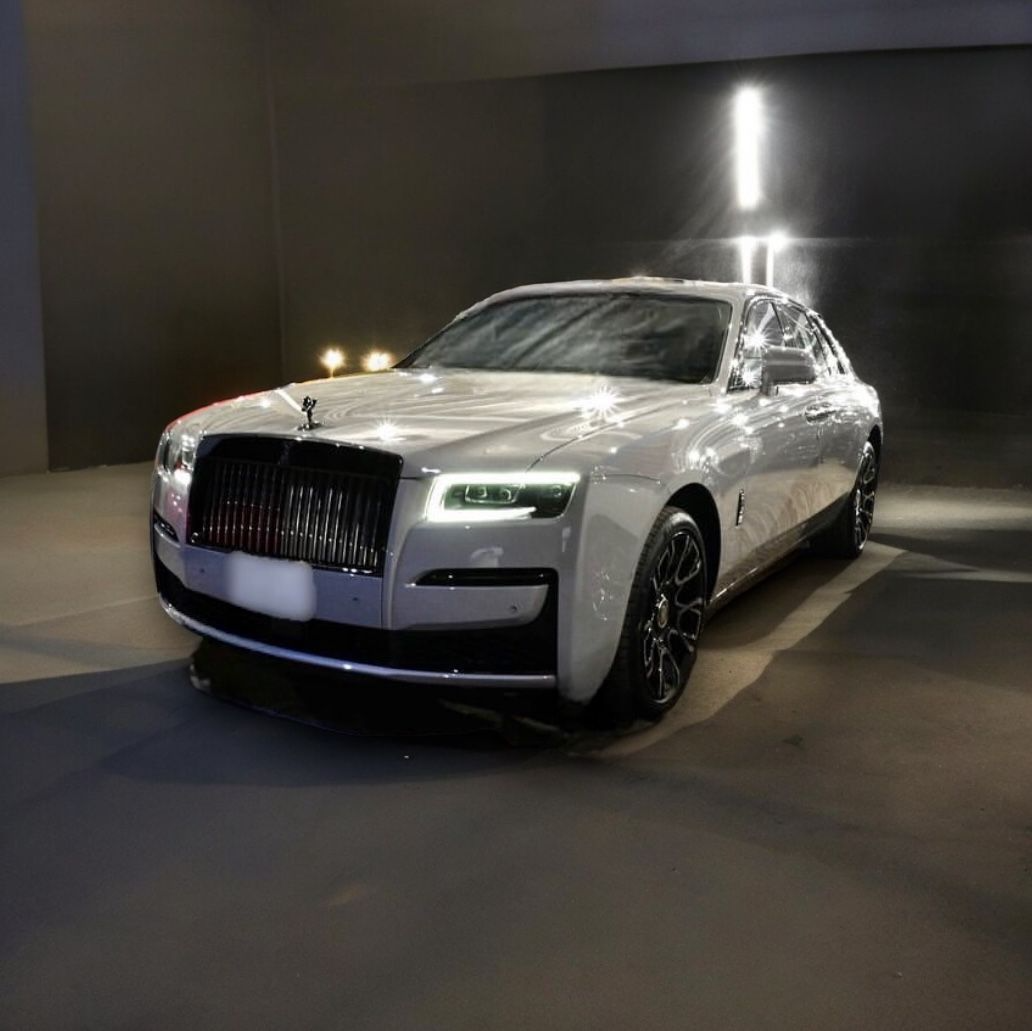 Rolls-Royce Black Badge Ghost 2023